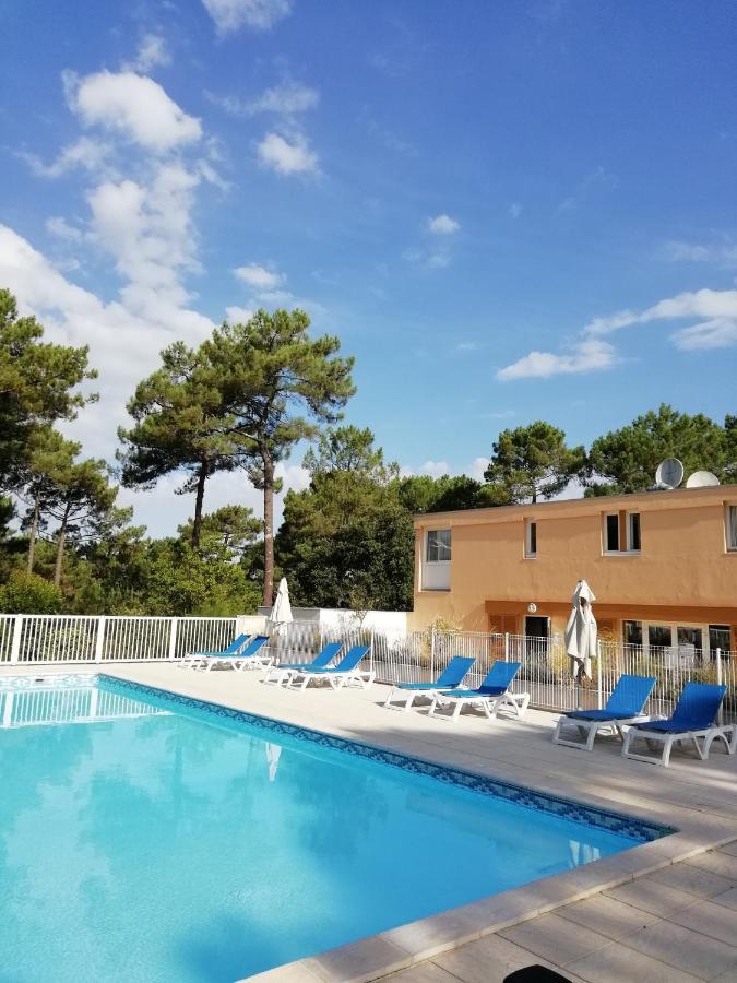 Les Grands Pins Apartamento Carcans Exterior foto